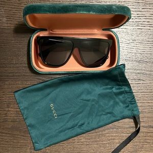 GUCCI Sunglasses GG0582S Black 001 / Grey